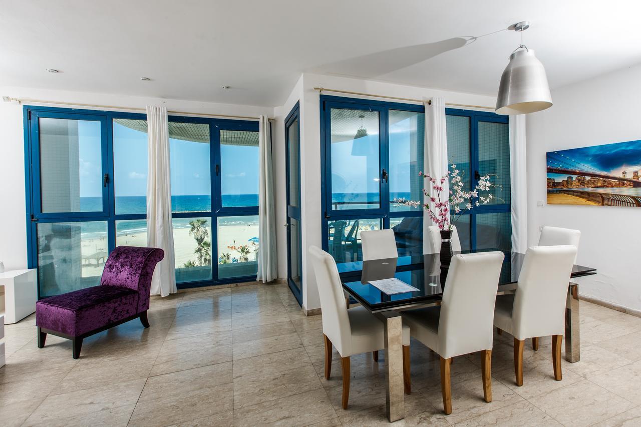 Ocean Front Apartments First Line To The Beach Tel Aviv Eksteriør billede
