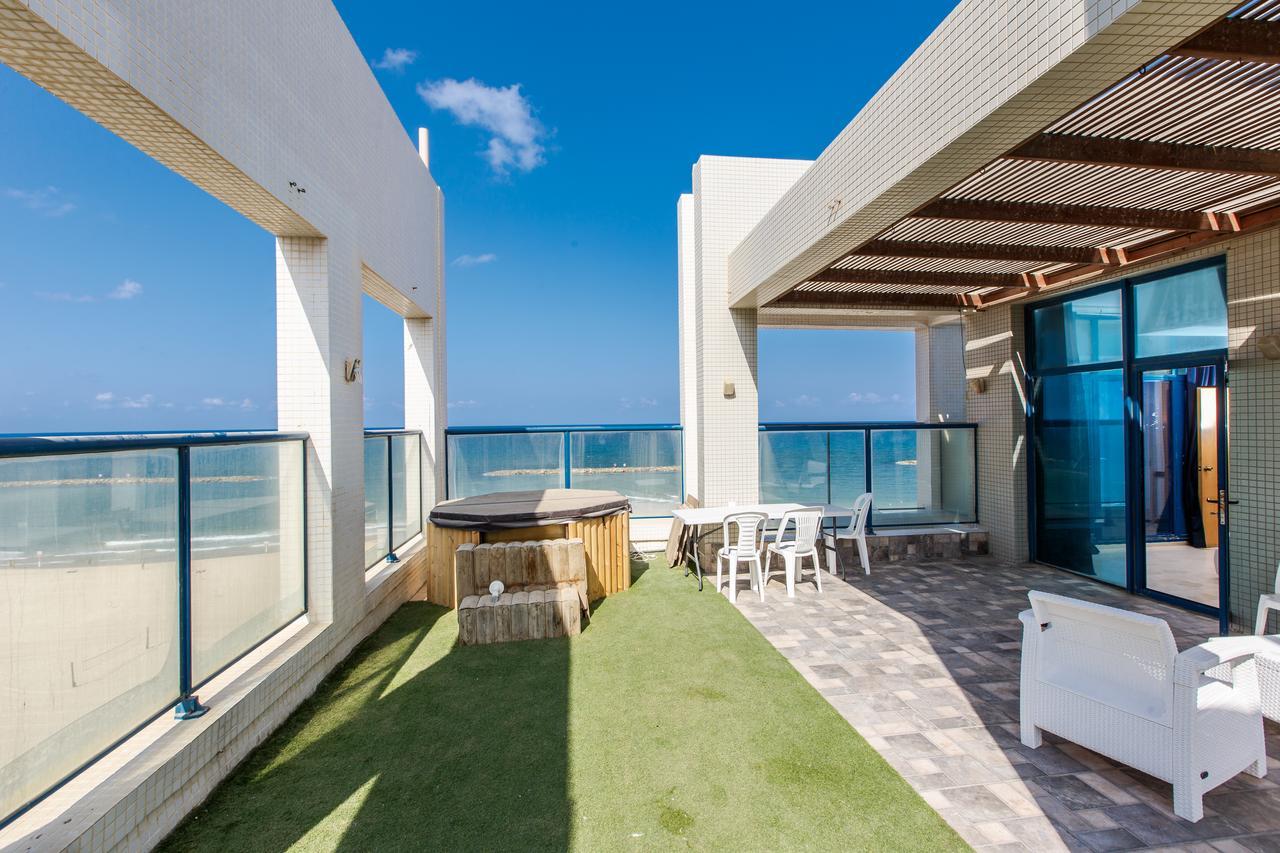 Ocean Front Apartments First Line To The Beach Tel Aviv Eksteriør billede