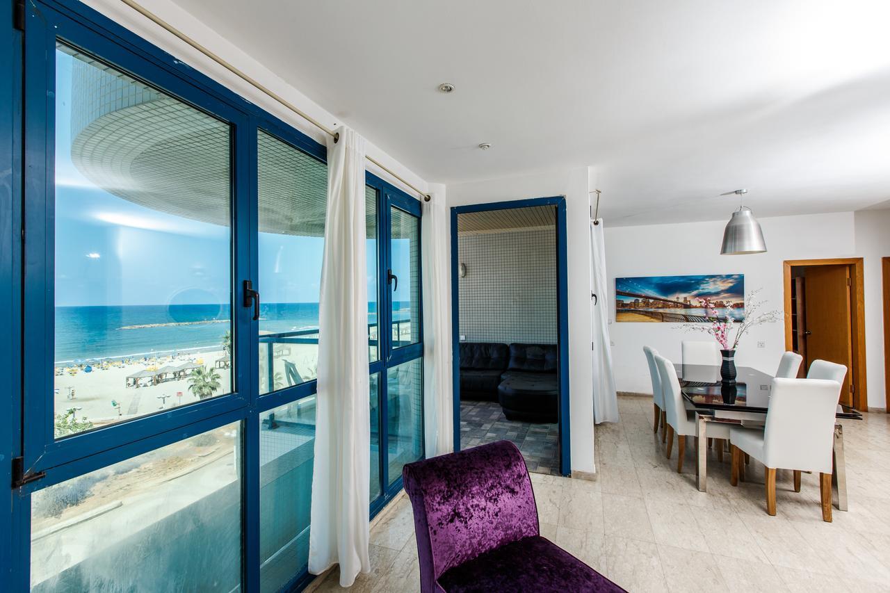 Ocean Front Apartments First Line To The Beach Tel Aviv Eksteriør billede