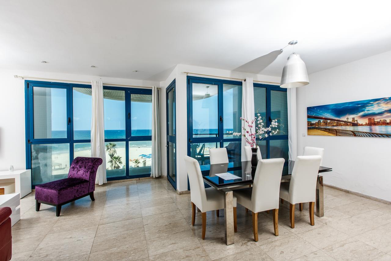Ocean Front Apartments First Line To The Beach Tel Aviv Eksteriør billede
