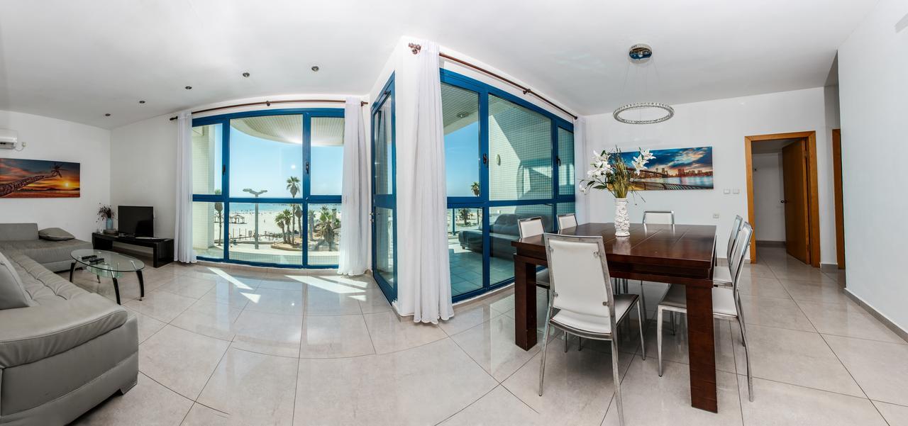 Ocean Front Apartments First Line To The Beach Tel Aviv Eksteriør billede