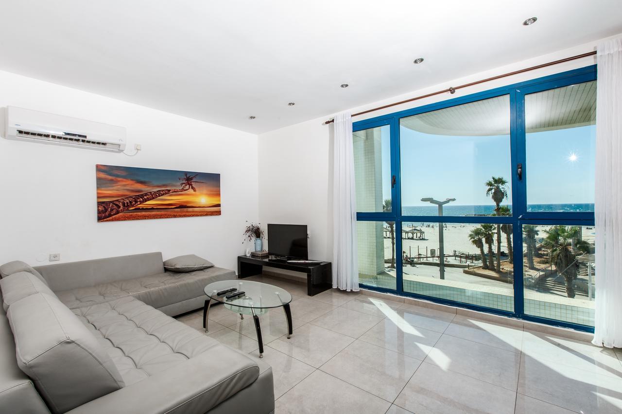 Ocean Front Apartments First Line To The Beach Tel Aviv Eksteriør billede