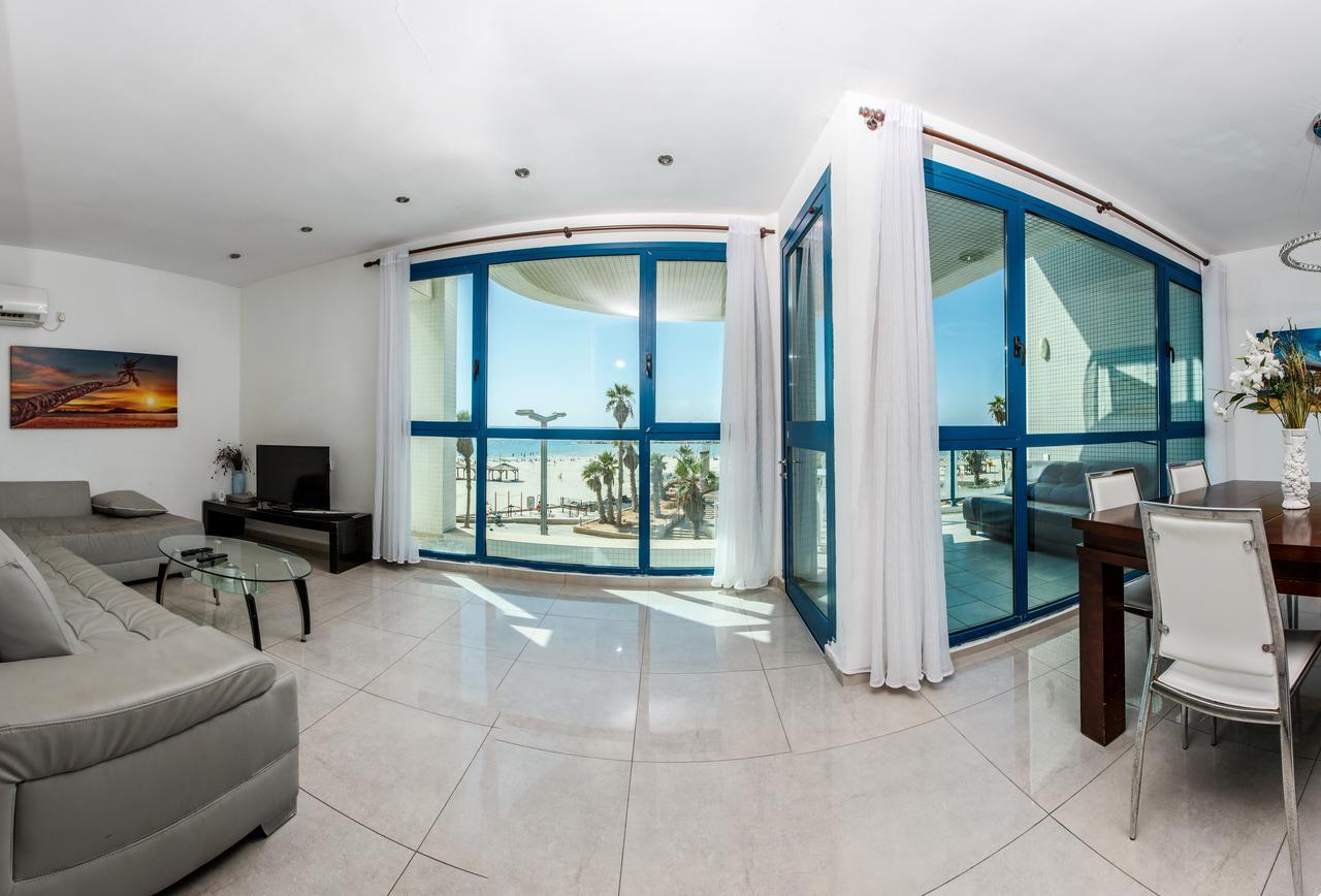 Ocean Front Apartments First Line To The Beach Tel Aviv Eksteriør billede