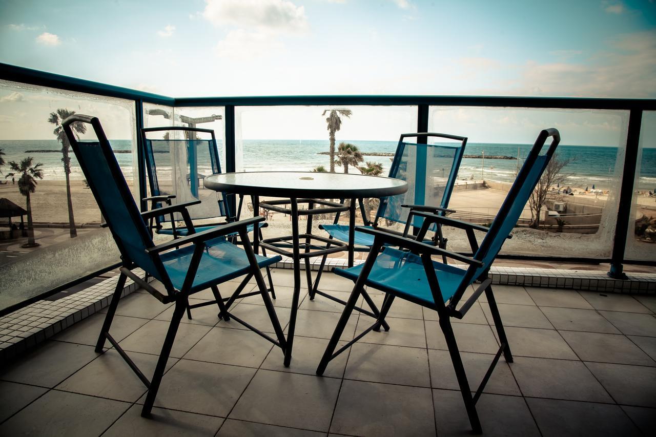 Ocean Front Apartments First Line To The Beach Tel Aviv Eksteriør billede